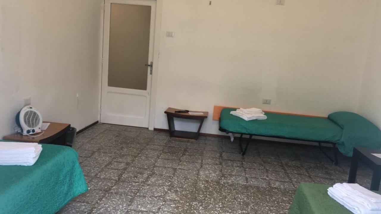 Castellaneta Short Term -Low Cost Exterior foto