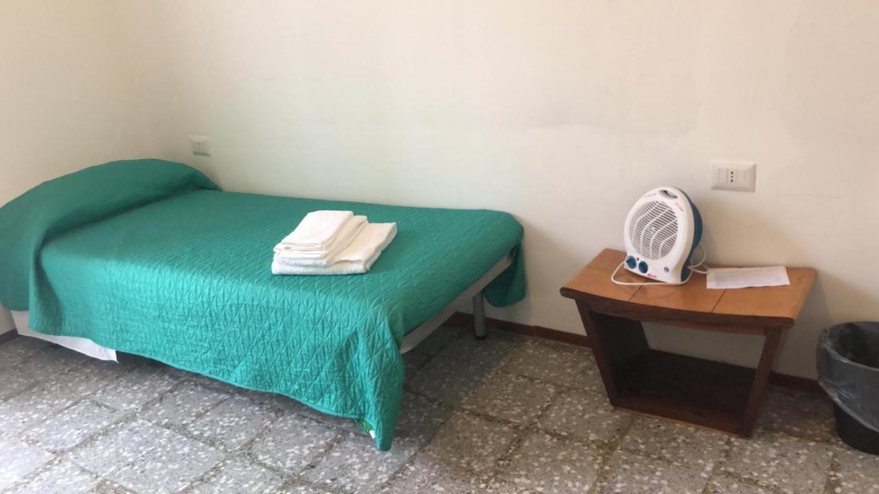 Castellaneta Short Term -Low Cost Exterior foto